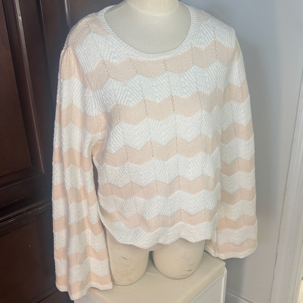 LC Lauren Conrad White and Tan Chevron Sweater